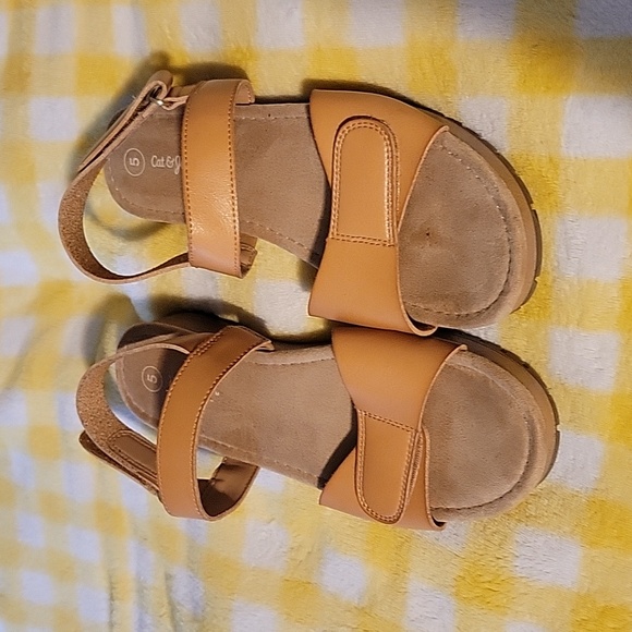 Girl's Cat & Jack Sandals - Picture 1 of 4